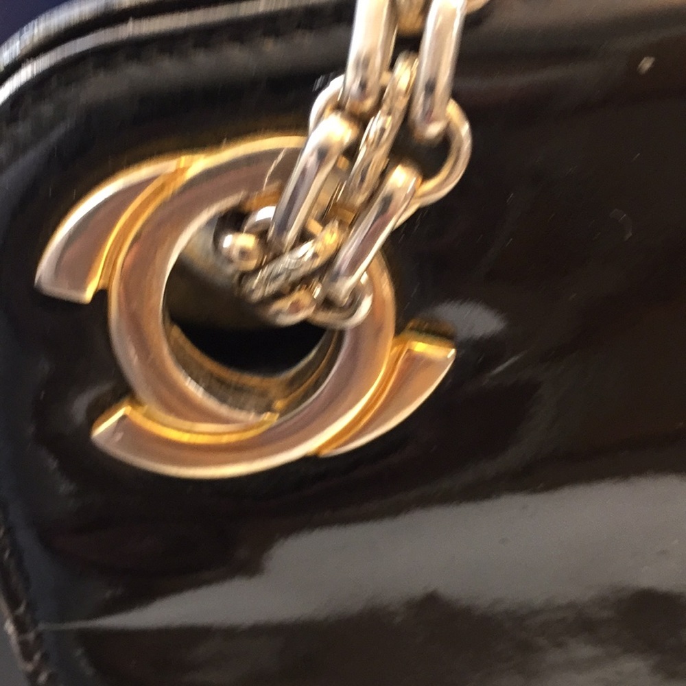 Chanel - Picture 6 of 15